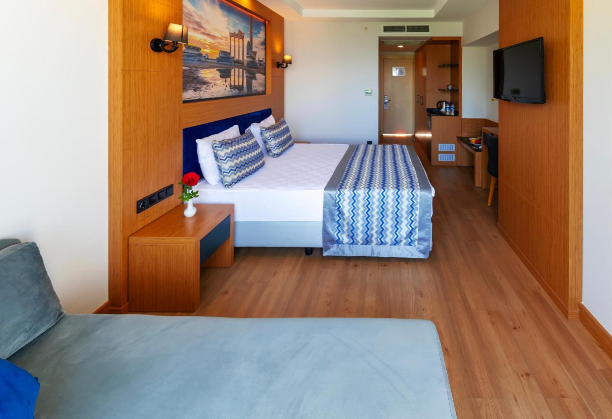 אוקורקאלאר Sealife Buket Resort & Beach Hotel מראה חיצוני תמונה