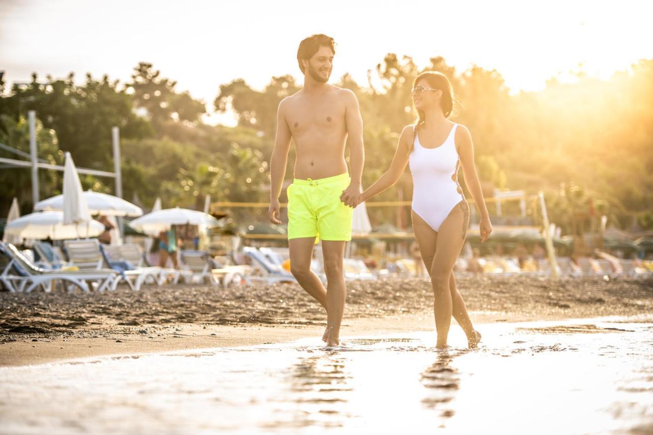 אוקורקאלאר Sealife Buket Resort & Beach Hotel מראה חיצוני תמונה